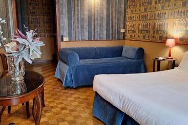 تختخواب و صبحانه Welcome House