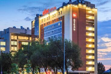 בית מלון כפרי Ibis Samara