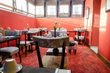 Maison Grecque Hotel Extraordinaire