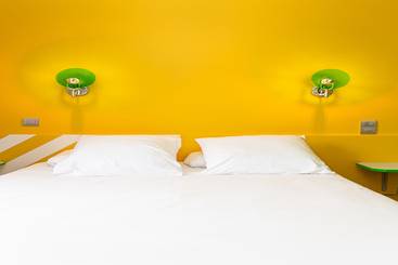 هتل OLDEGAR Hôtel Bar & Musique