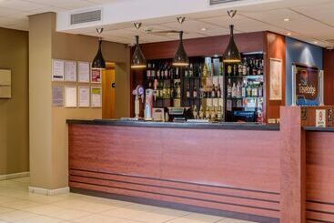 هتل Travelodge Sheffield Meadowhall