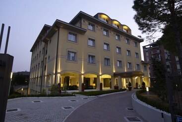 ホテル Virginia Palace