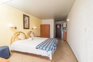 관광객 아파트 Kommeno Bay Apartments