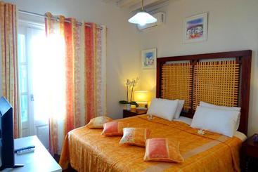 דירות לתיירים Le Coq Apartments