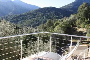 ベッドアンドブレックファースト L Oliveraie Du Fango