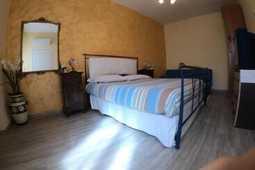 膳宿费 La Casetta Narni