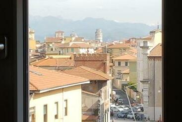 ペンション Miranda Pisa