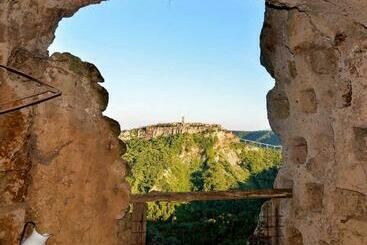 צימר La Grotta Su Civita