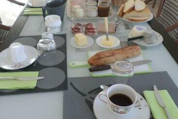 تختخواب و صبحانه Moulin De L Abbesse