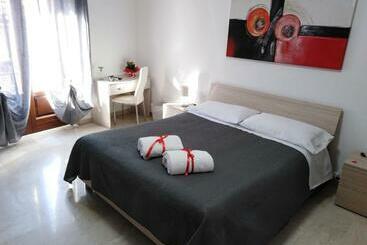 פנסיון Affittacamere Casa Quisquina