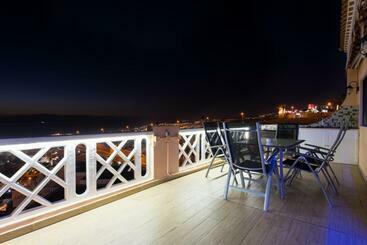 109 Penthouse , Incredible View, Marco