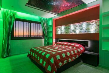 109 Penthouse , Incredible View, Marco