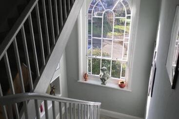 住宿加早餐  Glebe House