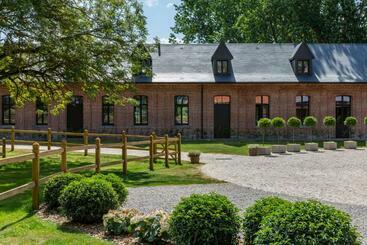 Отель Haras De Barry