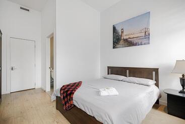 膳宿费 Homa Homestay Hotel By Olympic Stadium Montreal Auberge Hostel