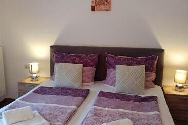 아파트호텔 Wohnungen Christopherhof Mj,grafenwiesen