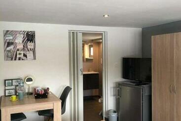 مبيت وإفطار A La Reid Paisible