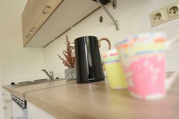 膳宿费 Design Apartments 2
