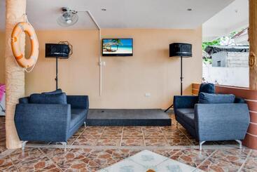 민박 Cawit Resort And Cafe