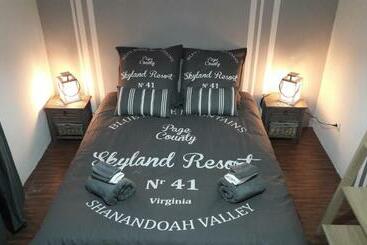 مبيت وإفطار Chambre D Hôte   La Ruche Des Bleuets