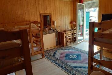 호스텔 Chez Lizon