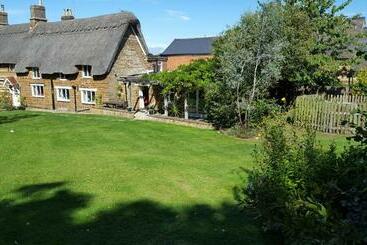 Bed and Breakfast Pear Tree Cottage