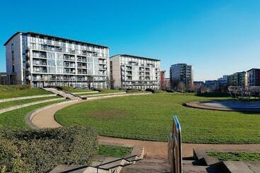 Cityscape Apartment In Birmingham With Self Checkin