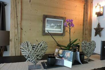 پانسیون Chalet L Escapade