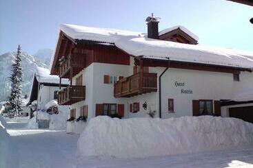 פנסיון Haus Katrin