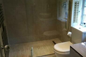 Castle Mill Bed And Breakfast Dorking