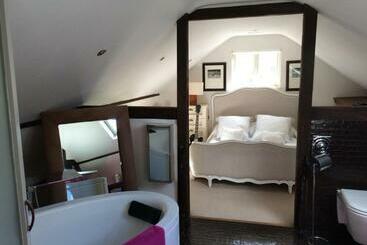 Castle Mill Bed And Breakfast Dorking