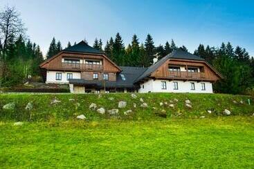 مبيت وإفطار Chalupa K. Neumannove