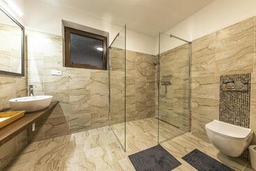 膳宿费 Apartmánový Dom Poludnica Chopok Juh