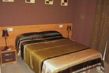 פנסיון Hostal El Mirador