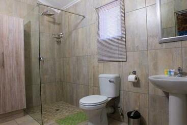 پانسیون Kruger S Guest House