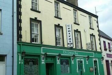 Bed and Breakfast Central Bar Guesthouse