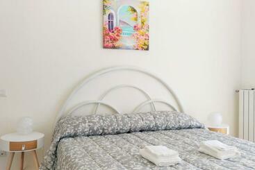 تختخواب و صبحانه Il Soffione Home