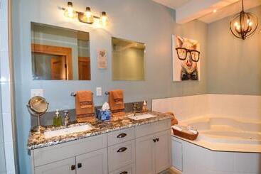 ペンション Golden Acres Mountain Lodge