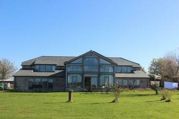 ベッドアンドブレックファースト Mapperton Hill Farm