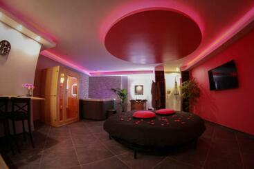 ホテル Nuit Vip Spa Sauna Privatif