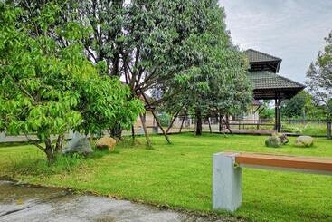 בית מלון כפרי Sophia Resort