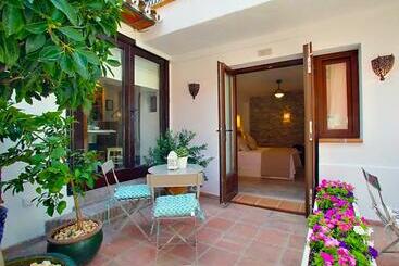 پانسیون Casa Ella