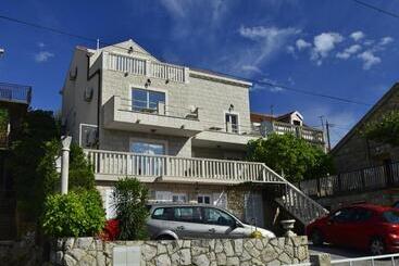 Жильё для туристов Apartments Miljas