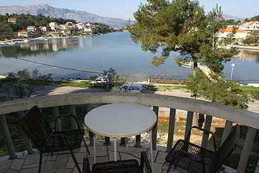 Batistic Apartments