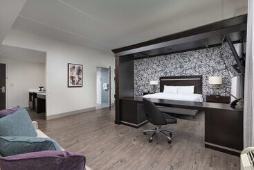 هتل آپارتمان Hampton Inn & Suites Chattanooga/downtown