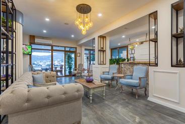 Hanedan Otel