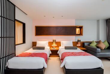 Ashlee Hub Hotel Patong