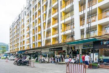 Ashlee Hub Hotel Patong