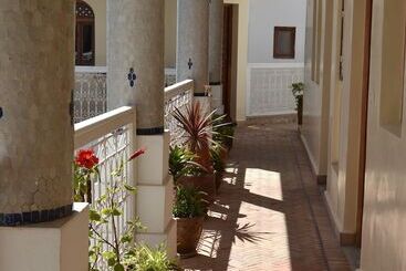 فندق Dar L Oussia