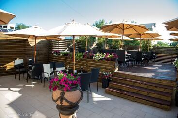 ホテル Del Mar & Conference Center